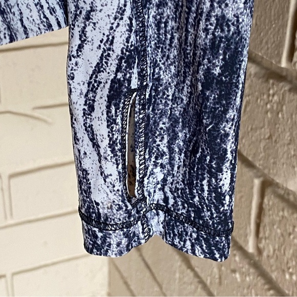 Lululemon Runbeam Hoodie black white long sleeve top Running Texture Twist 4/6 - Picture 5 of 11